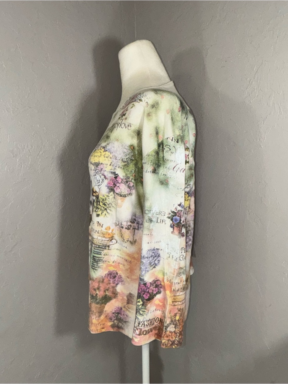 Women's Floral Garden Print Long-Sleeve Blouse - Cream Multicolor - Picture 5 of 12